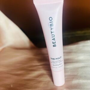 BeautyBio The Pout Volumizing Lip Serum - Sparkling Rose